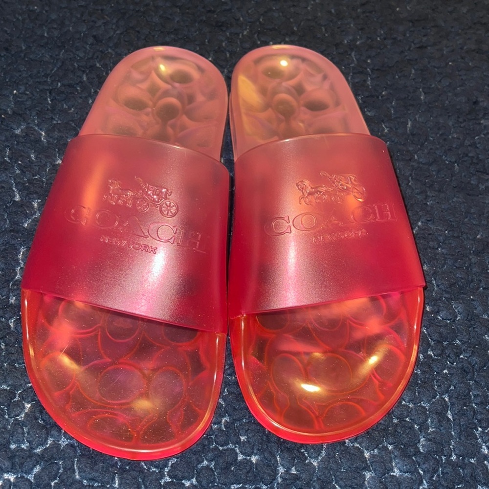COACH Ulyssa Slide! Size 8 Ombre Pink Color. New only tried on!
